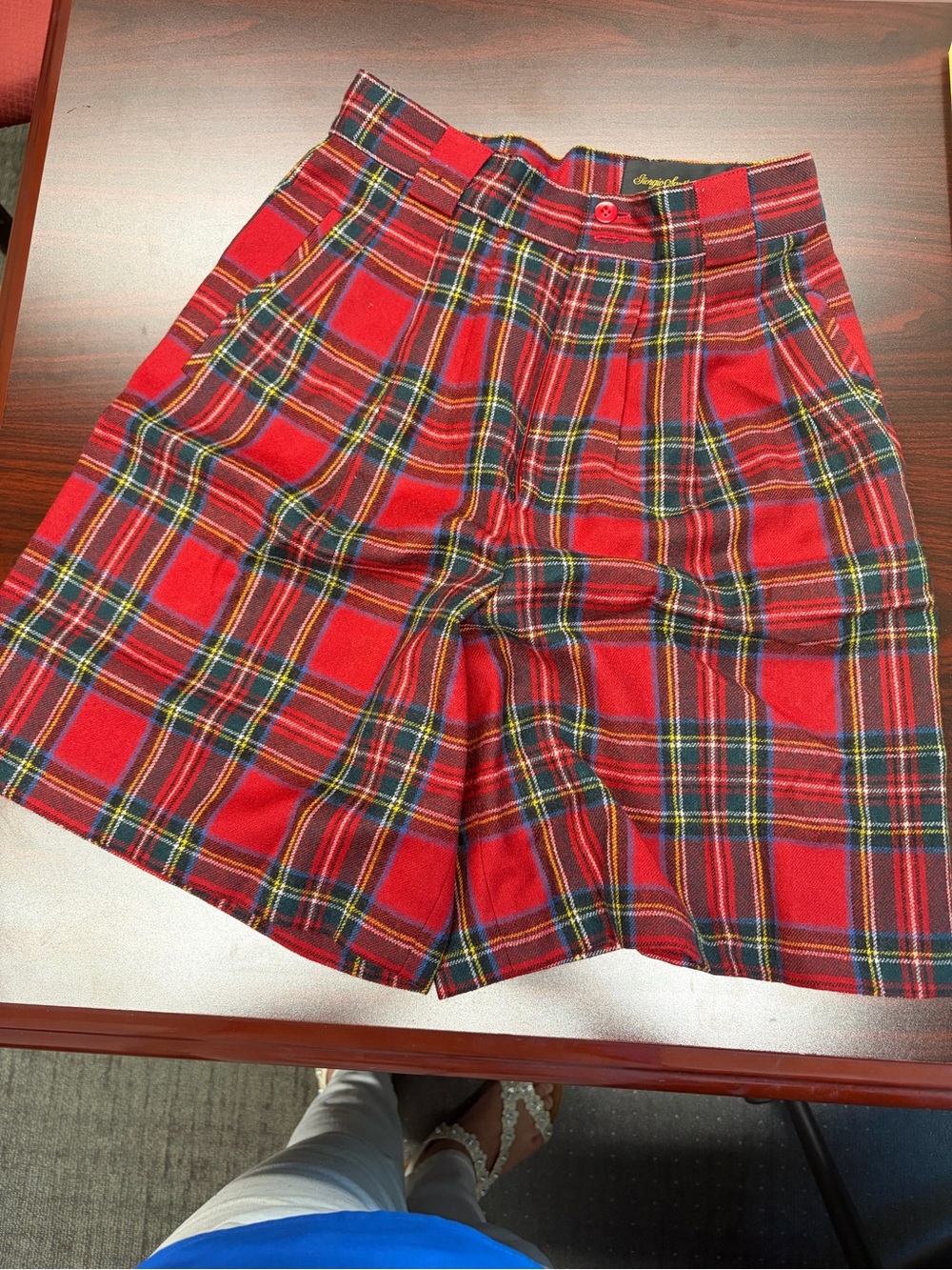 Vintage 80s 100% wool Red Plaid High-Waist Shorts..  City shorts, dress shorts
